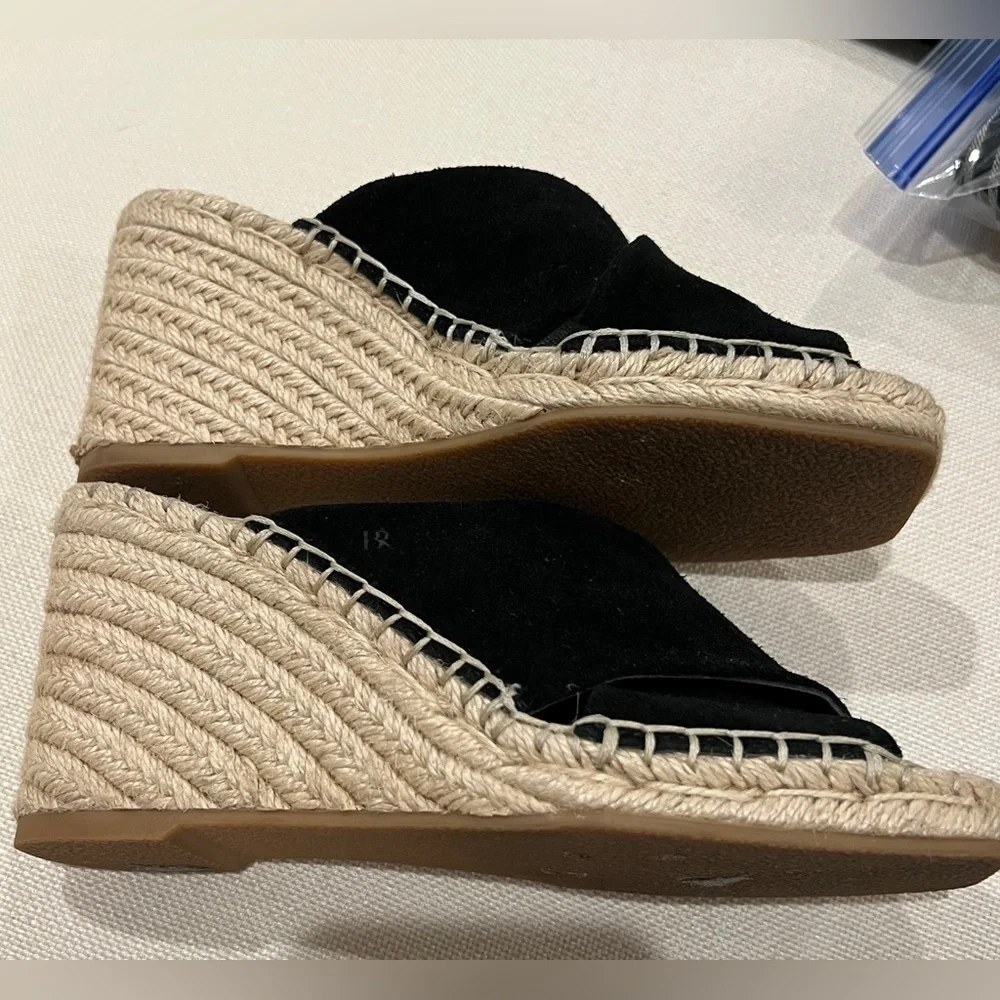Banana Republic Espadrille, Suede Black Wedge, size 6 but fits more like a 5.5